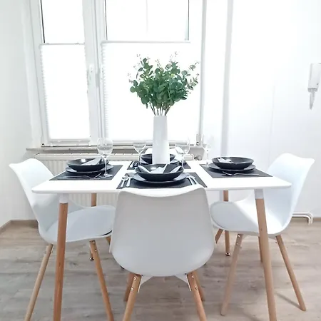 Apartment Superior Zentrum Historische Altstadt 2 Schlafzimmer 2 Badezimmer Kingsize-betten, Fuer Bis Zu 8 Personen