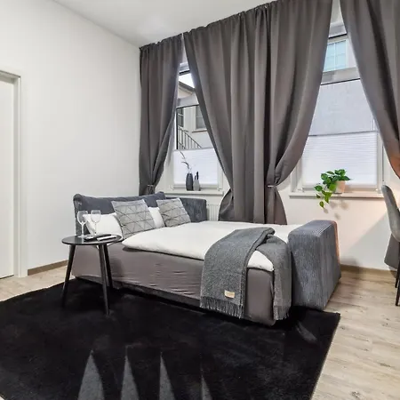 Superior Zentrum Historische Altstadt 2 Schlafzimmer 2 Badezimmer Kingsize-betten, Fuer Bis Zu 8 Personen
