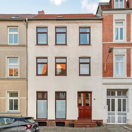 Superior Zentrum Historische Altstadt 2 Schlafzimmer 2 Badezimmer Kingsize-betten, Fuer Bis Zu 8 Personen *